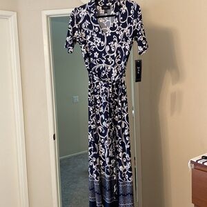 NWOT perfect maxi dress! Size small